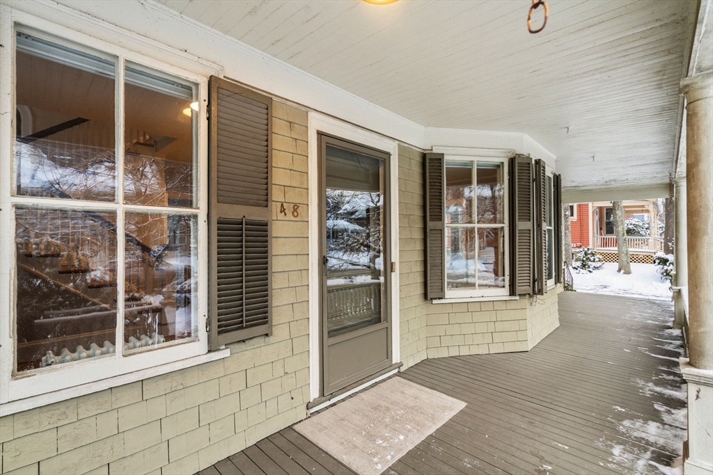 48 Ballard St
