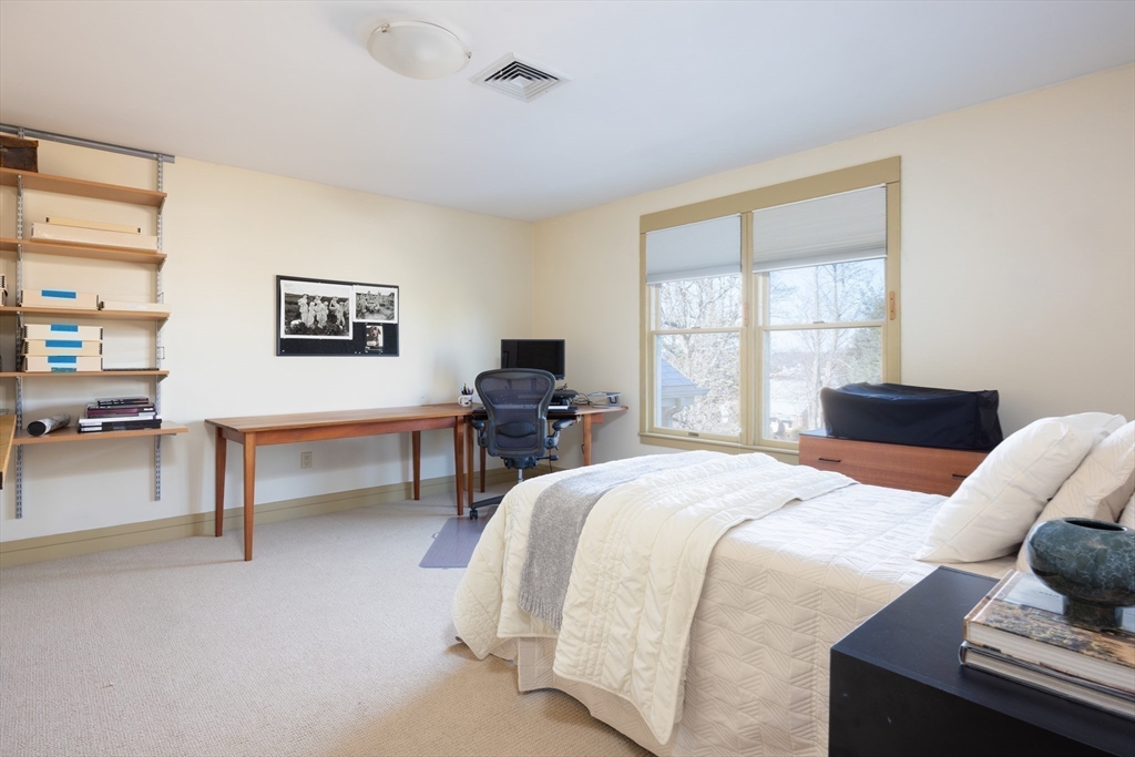 131 Huntington Rd # 131