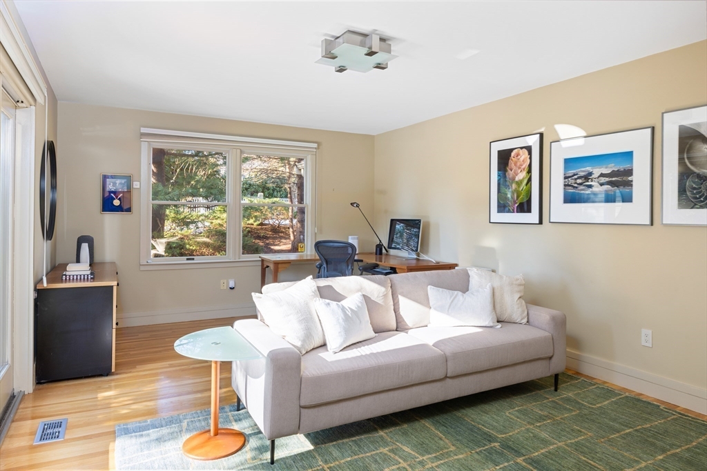 131 Huntington Rd # 131