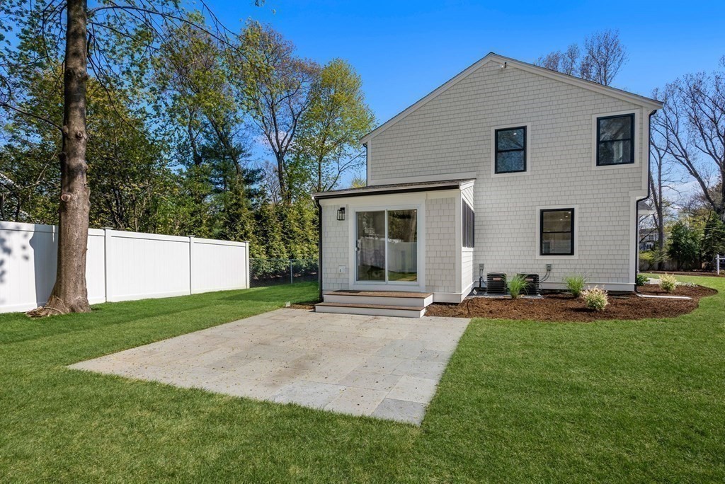 25 Geraldine Drive
