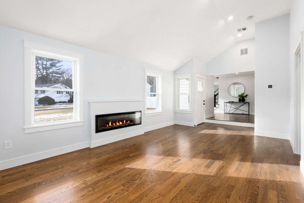 25 Geraldine Drive