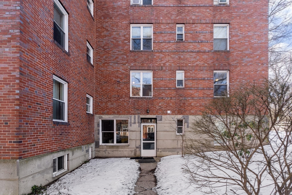 38 Dean Rd # T1