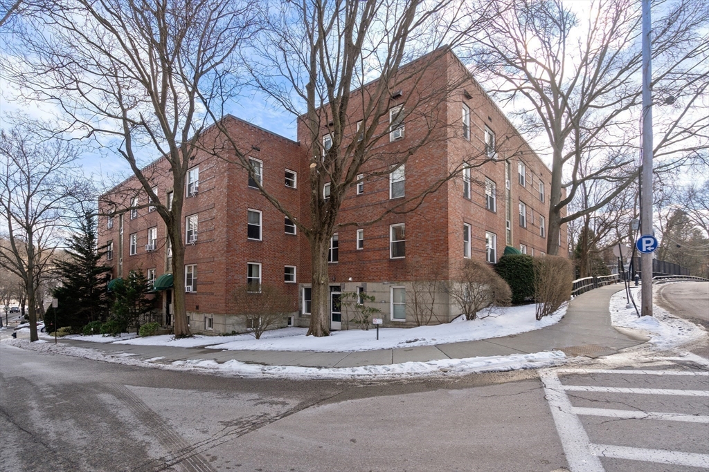 38 Dean Rd # T1