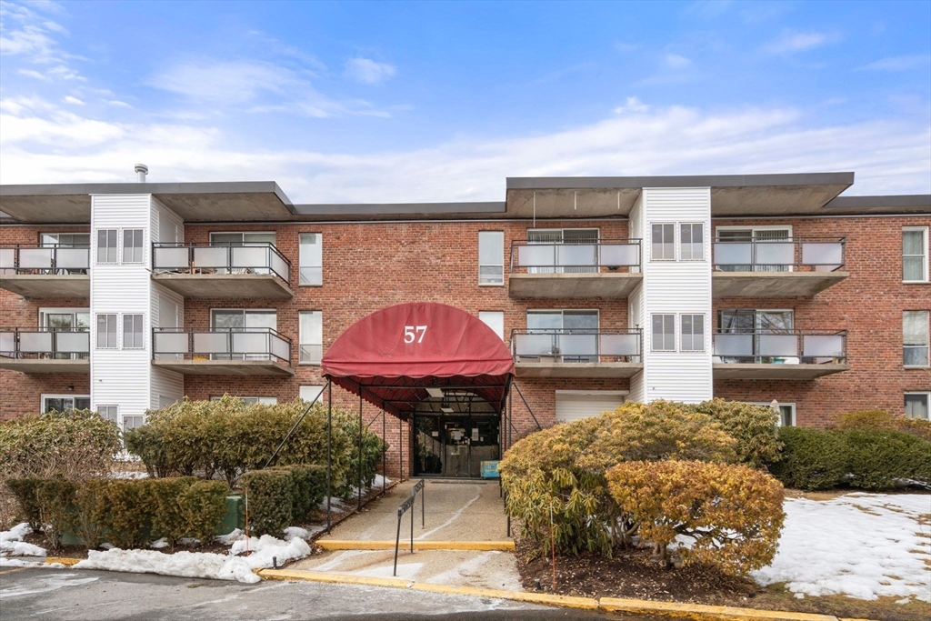 57 Broadlawn Park # 6B