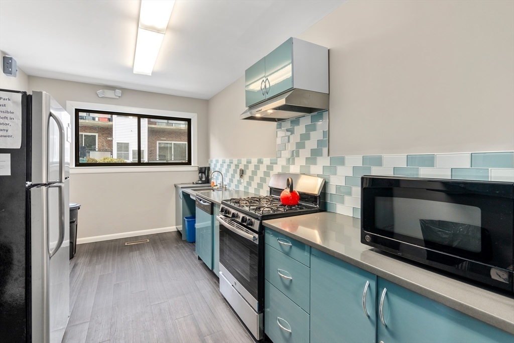 57 Broadlawn Park # 6B