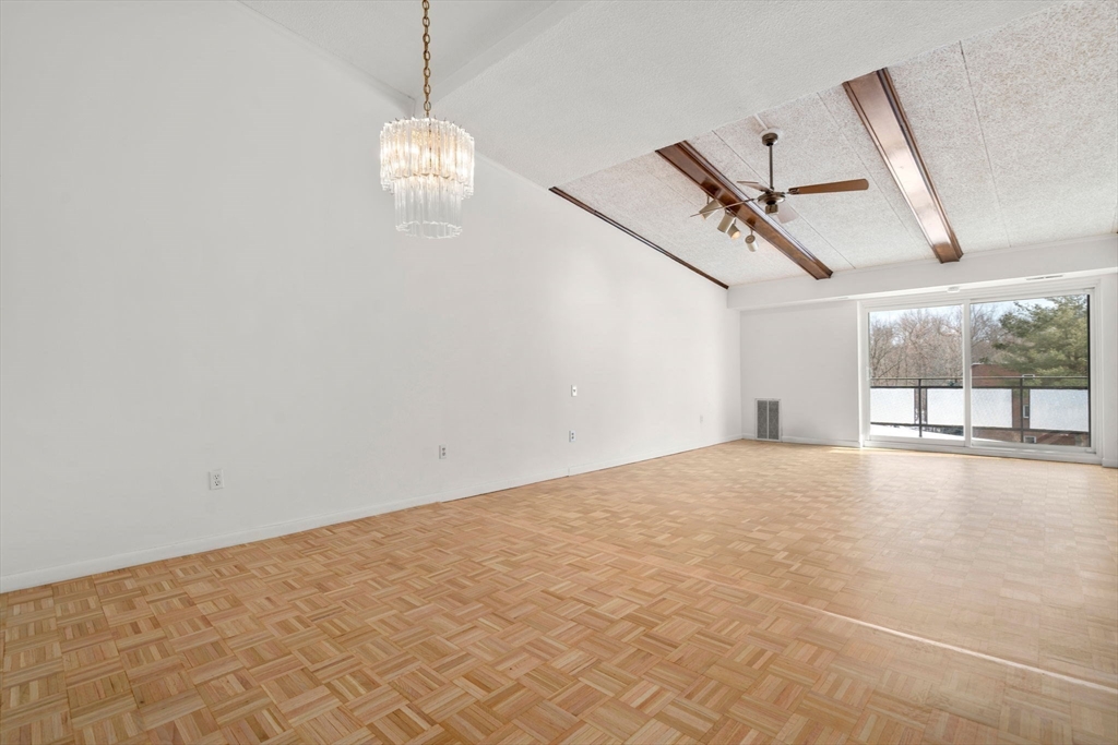 57 Broadlawn Park # 6B