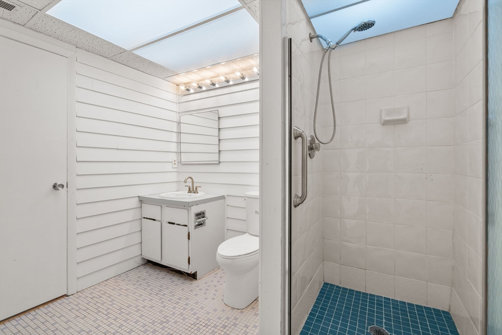 57 Broadlawn Park # 6B