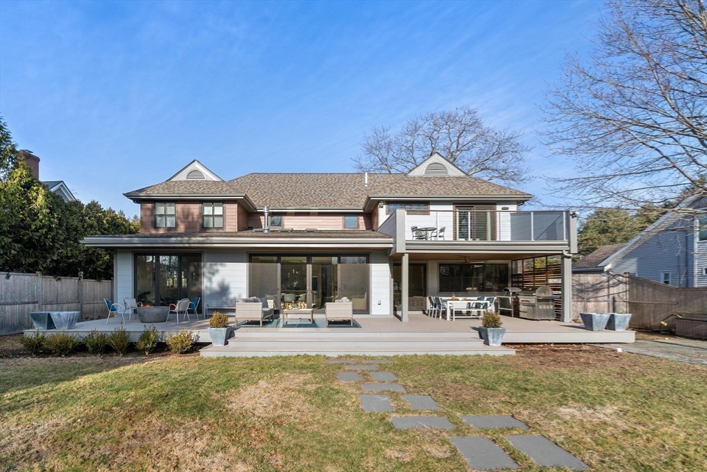 1370 Commonwealth Ave