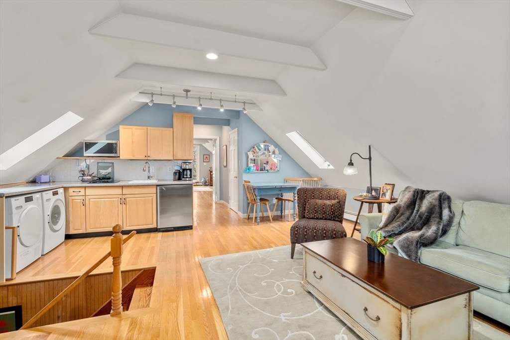 105 Hammond Rd # 2