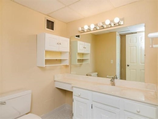 250 Hammond Pond Parkway Unit 116S