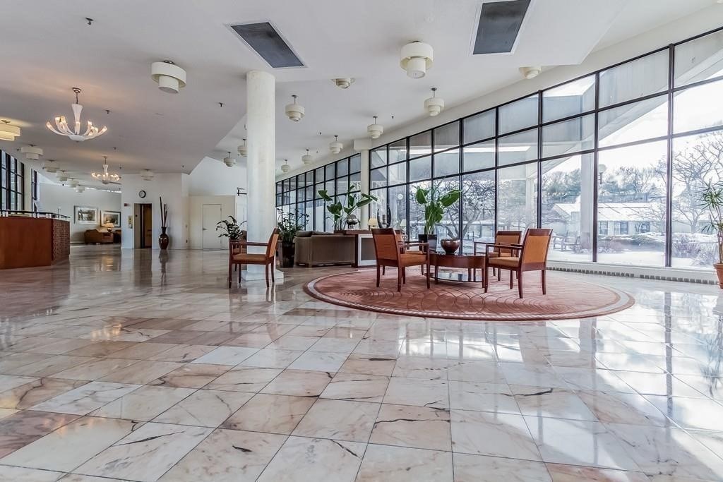 250 Hammond Pond Parkway Unit 116S