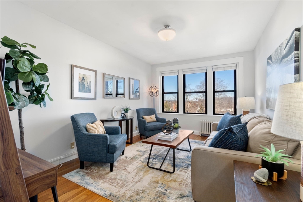 2003 Commonwealth Ave # 11