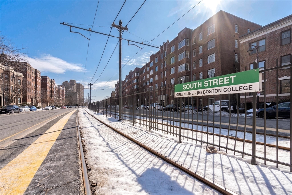 2003 Commonwealth Ave # 11