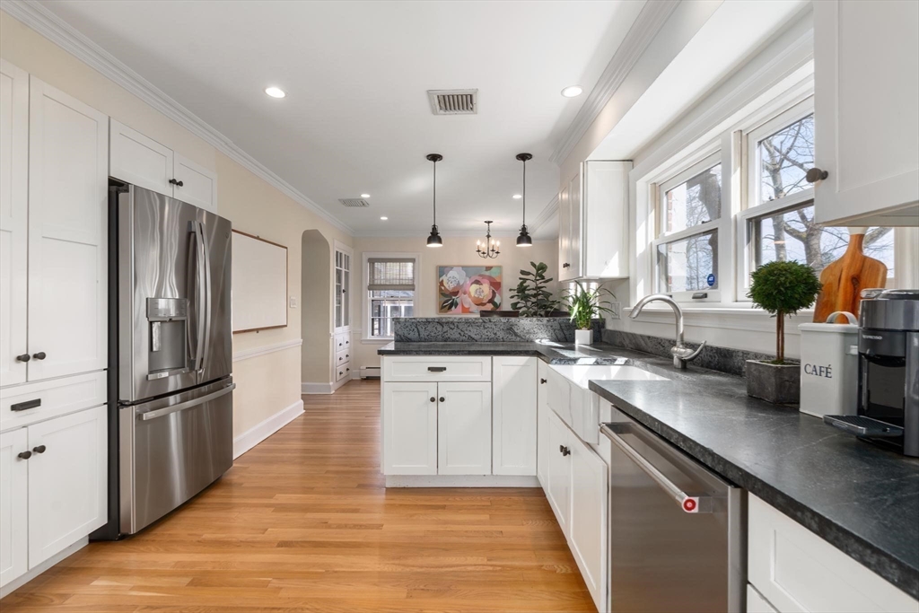 42 Alexander Rd