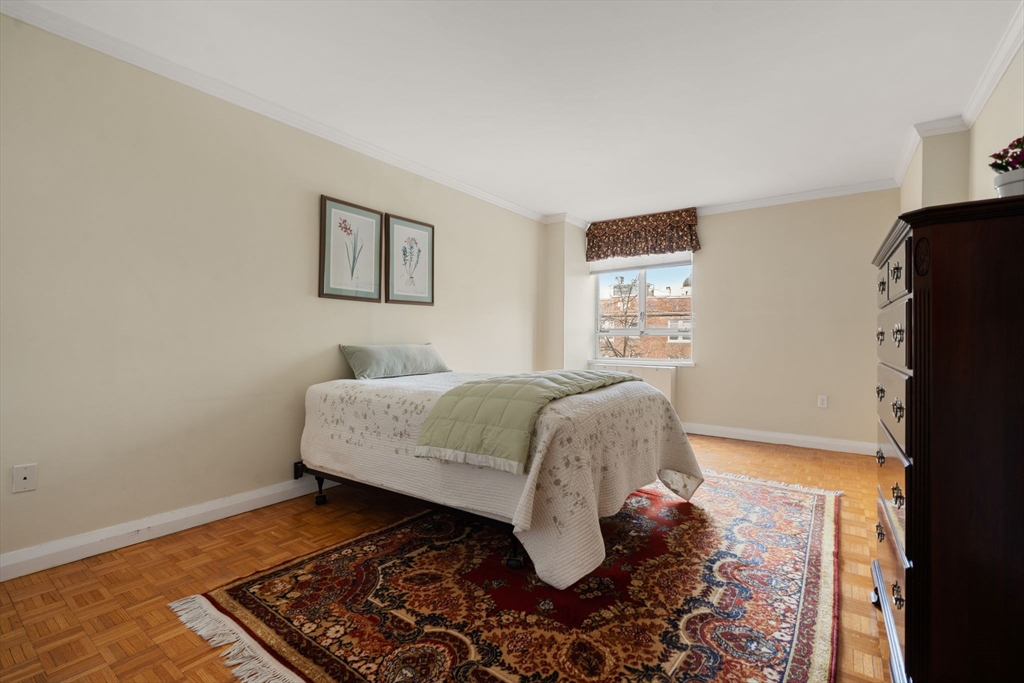 45 Longwood Ave # 406