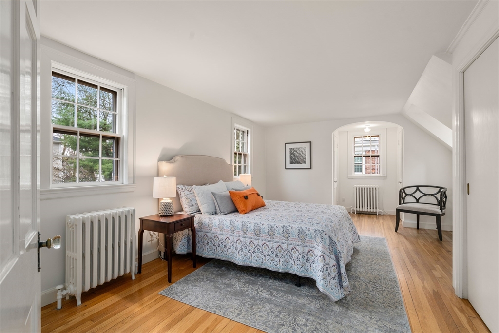 28 Cotton St