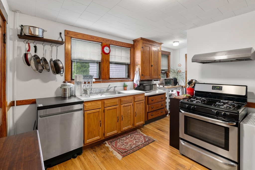 14-16 Field St