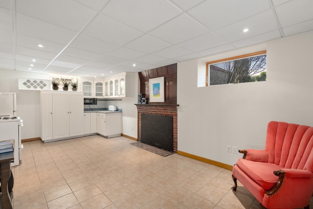 218 Reservoir Rd