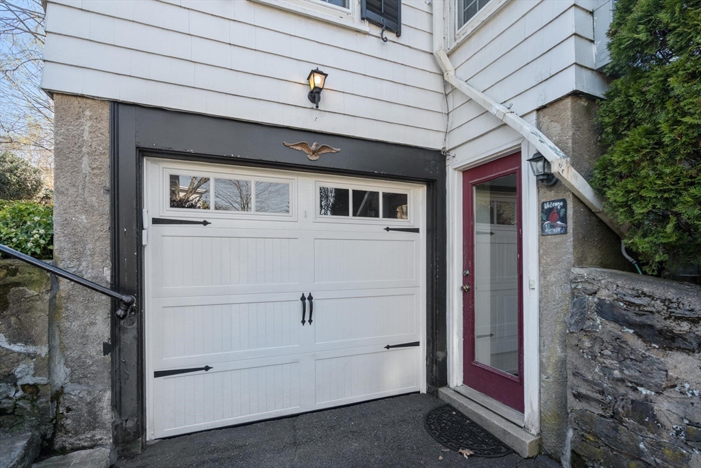 218 Reservoir Rd