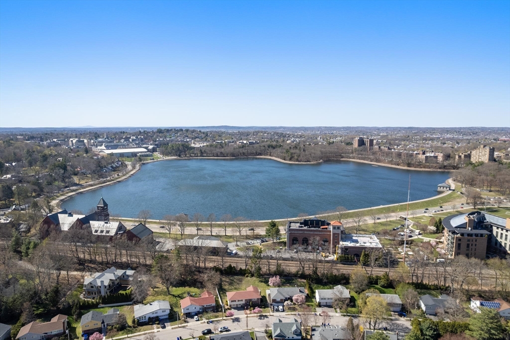 218 Reservoir Rd
