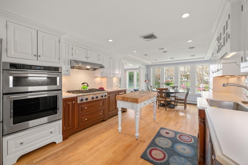 286 Quinobequin Rd