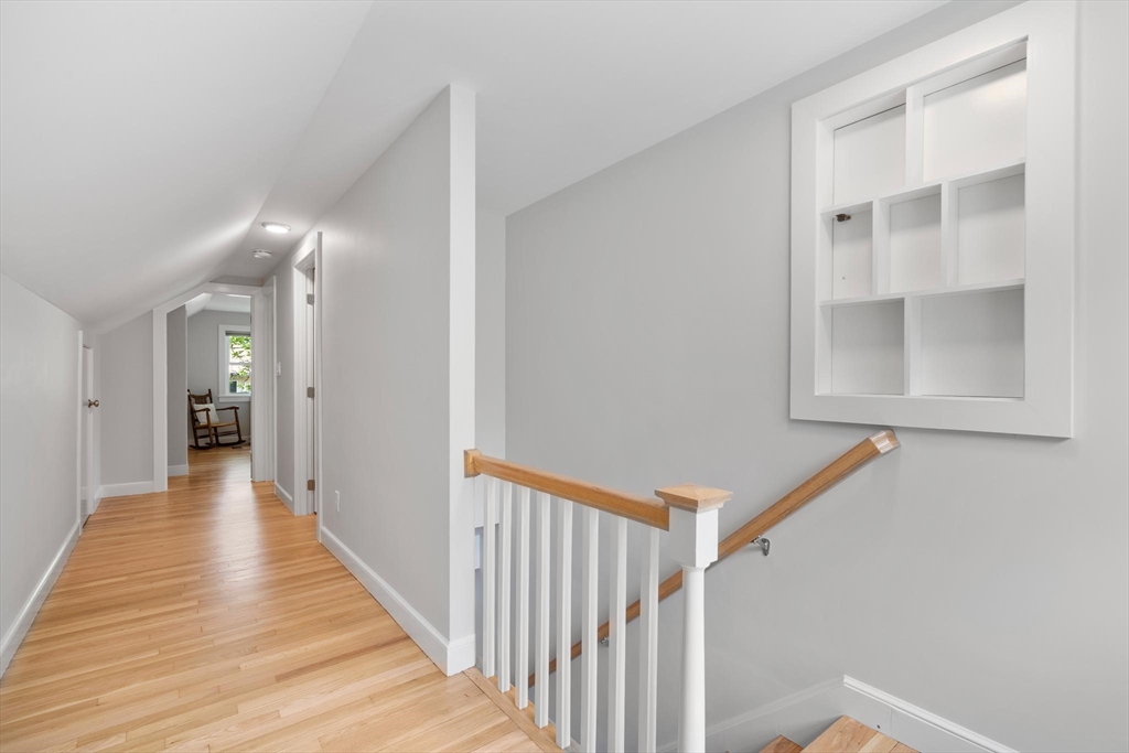 8 Gage Rd