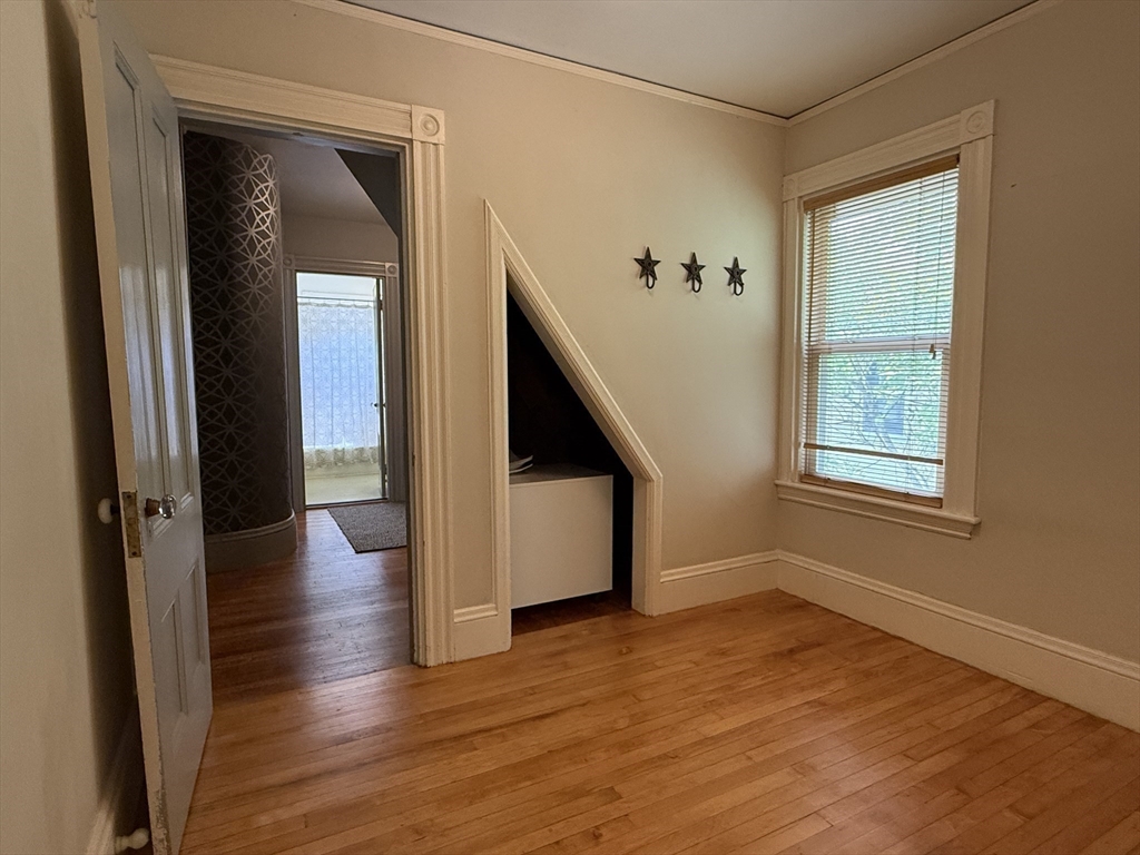7 Gardenside St Unit: SF