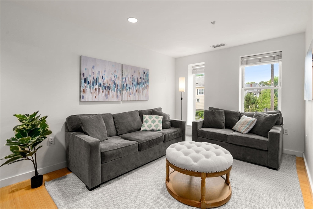 99 Chestnut Hill Avenue # 212