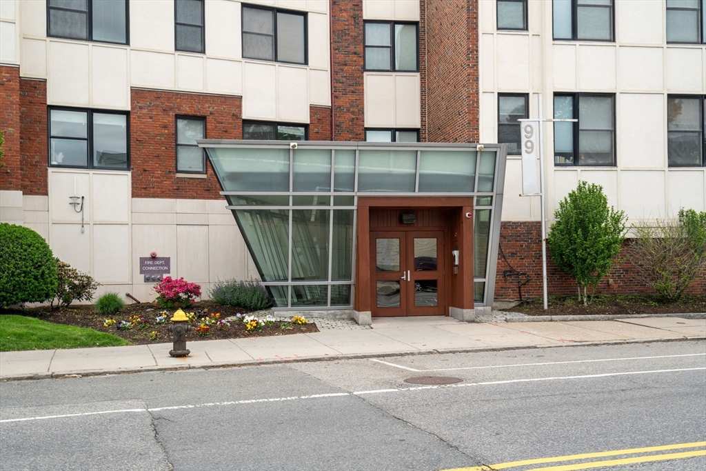 99 Chestnut Hill Avenue # 212