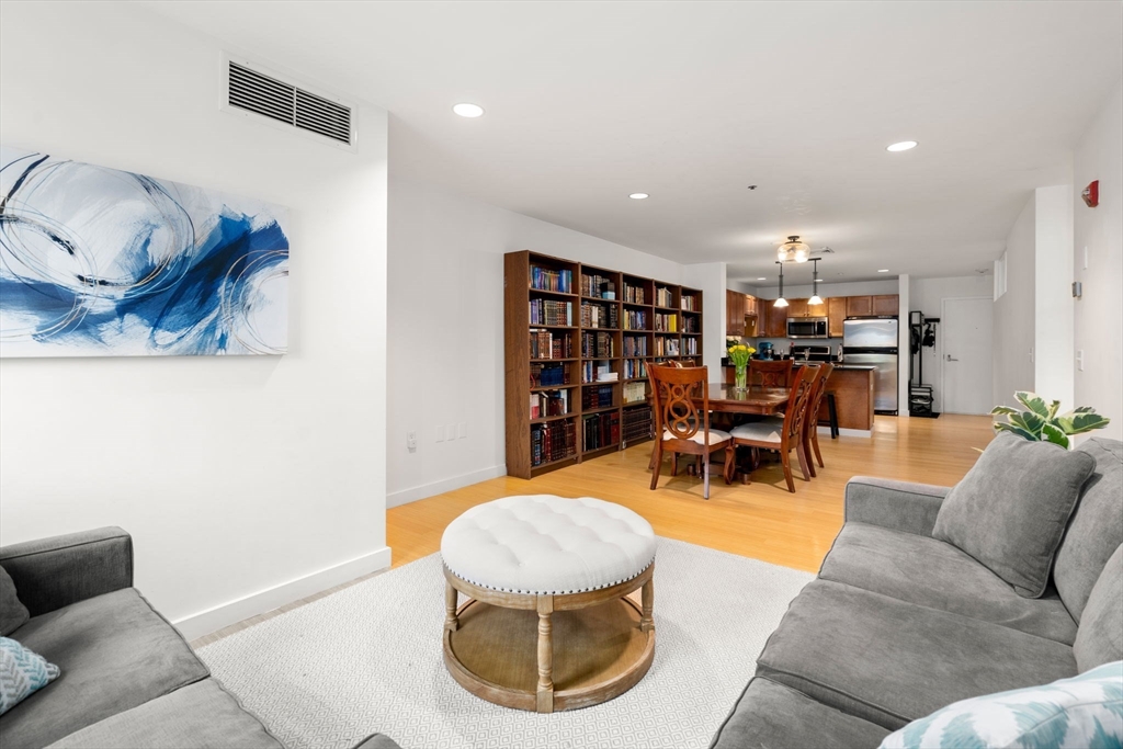 99 Chestnut Hill Avenue # 212