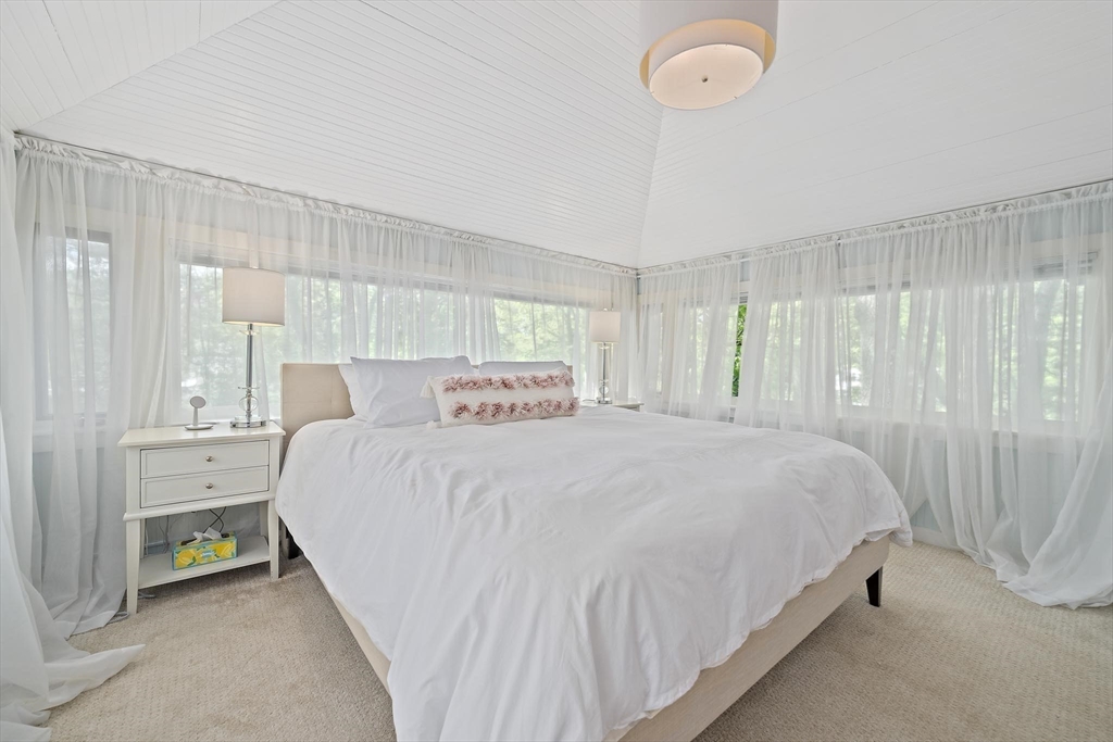 19 Ridge Rd