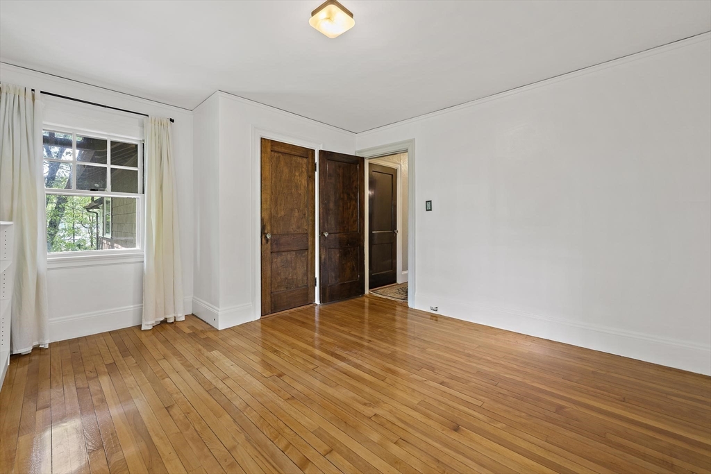 19 Ridge Rd