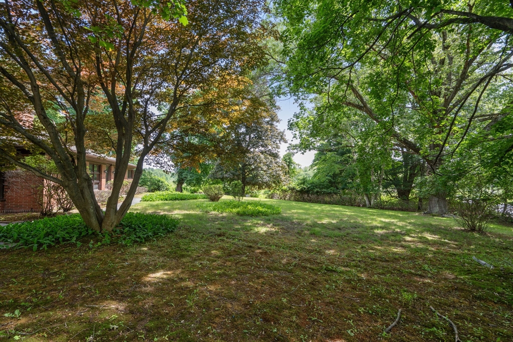 260 Landham Rd