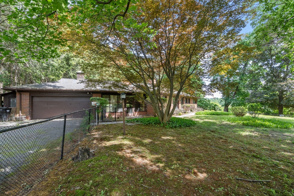 260 Landham Rd
