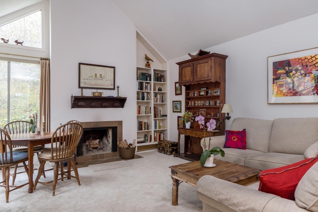 303 Goddard Ave # 303