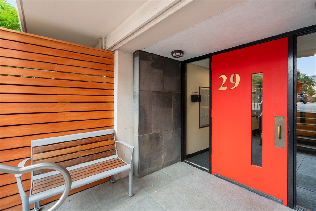 29 Concord Ave # 302