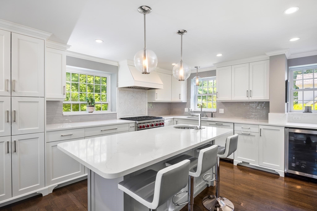 86 Waban Ave