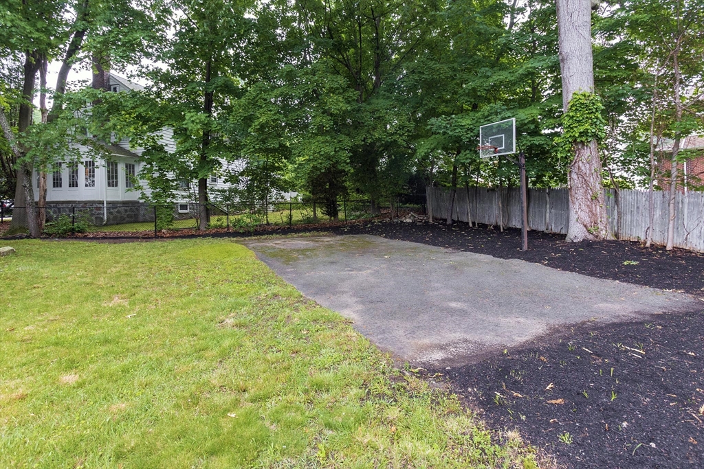 10 Ravenna Rd.