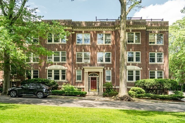 15 Thatcher St # 2 Unit: F2-2