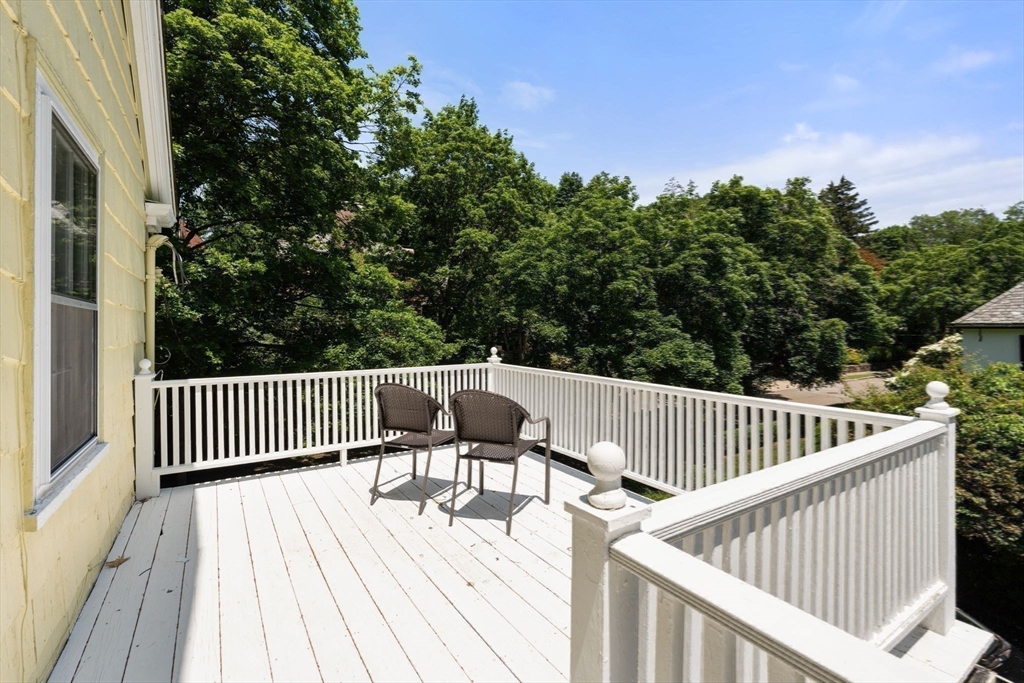 30 Edge Hill Rd