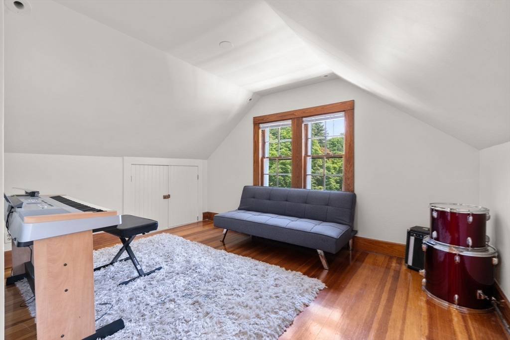 30 Edge Hill Rd