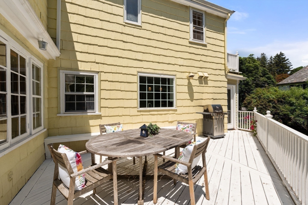 30 Edge Hill Rd