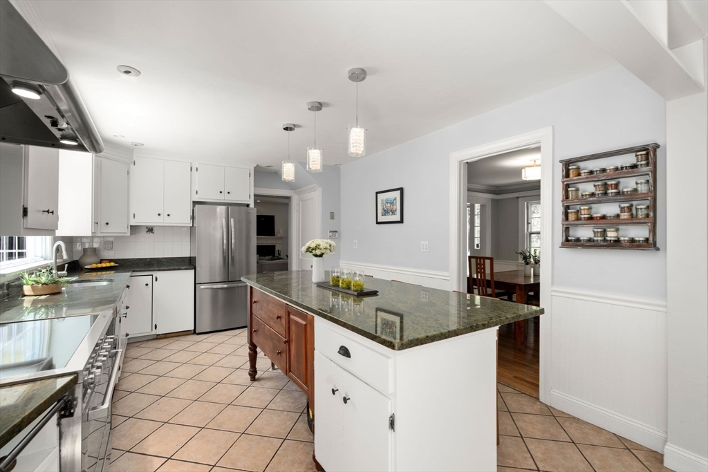 30 Edge Hill Rd