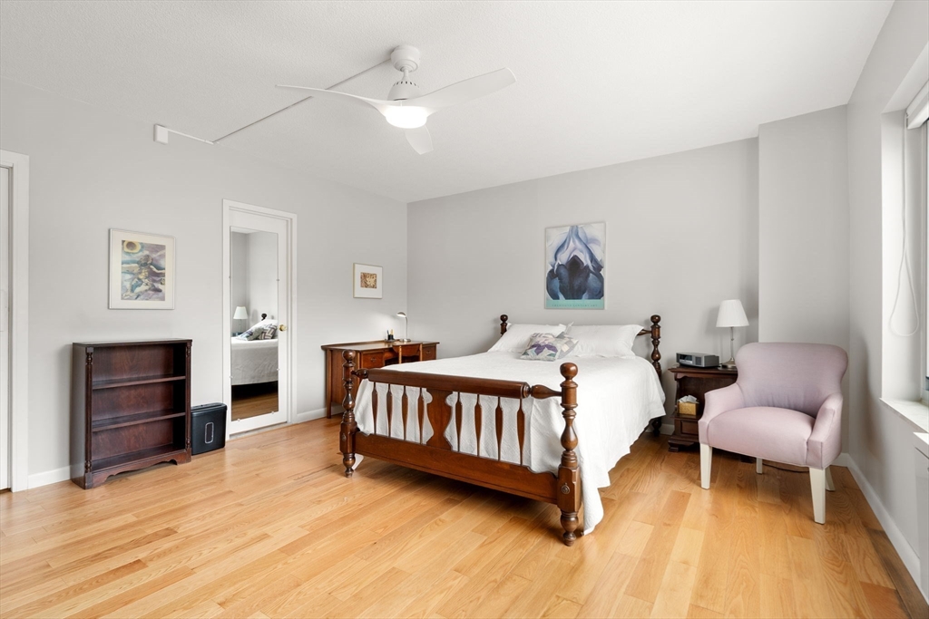 22 Chestnut Pl # 111