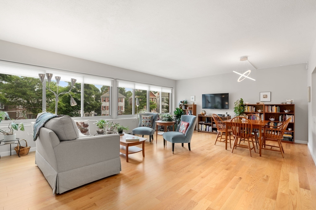 22 Chestnut Pl # 111