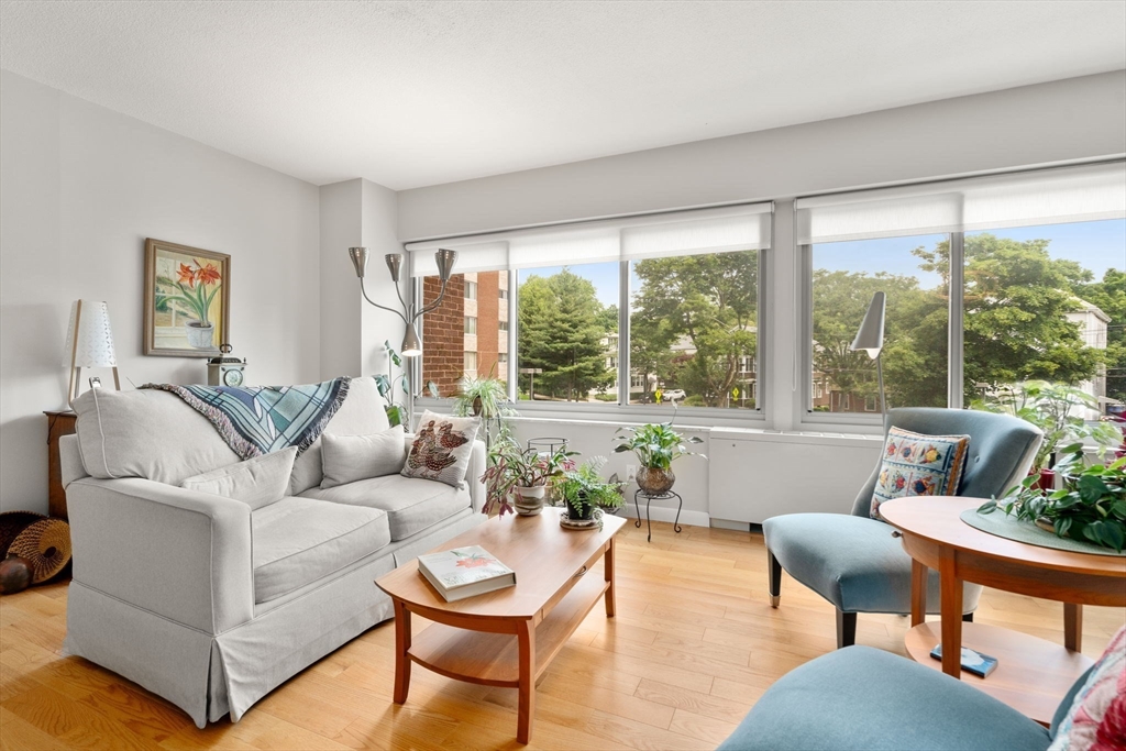 22 Chestnut Pl # 111