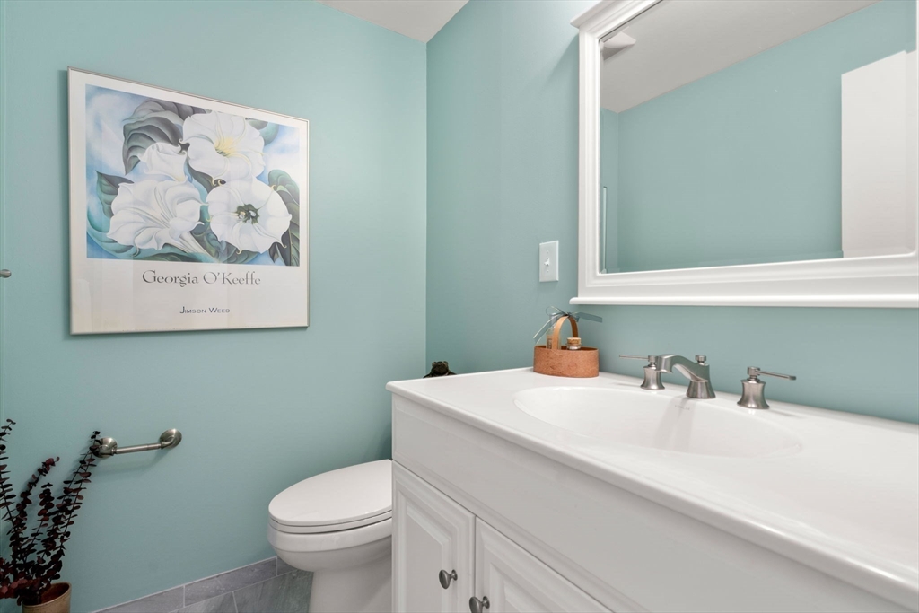 22 Chestnut Pl # 111