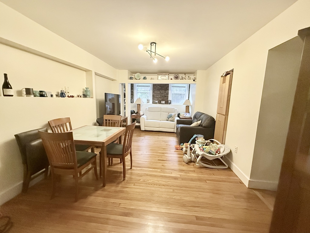 12 Ware Street # B