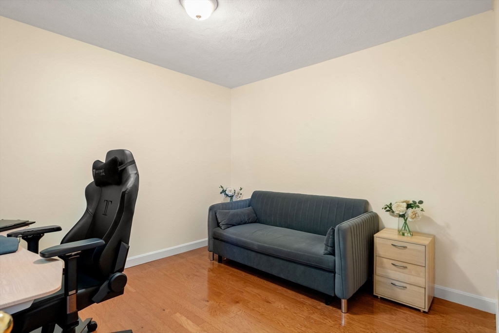 33 Furbush Rd