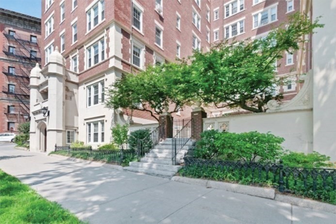1450-1454 Beacon St # 301